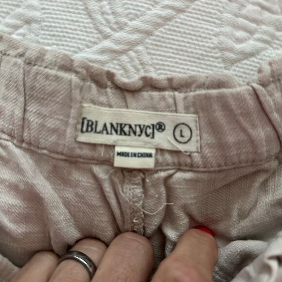 Blank NYC Women's Beige Linen Blended Elastic Waist Paperbag Shorts Size Large - Picture 2 of 6